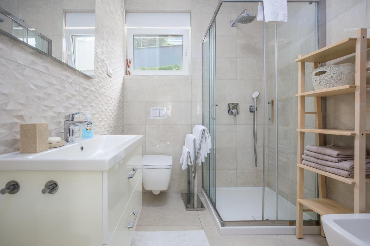 Apartments Vengust مالينسكا المظهر الخارجي الصورة