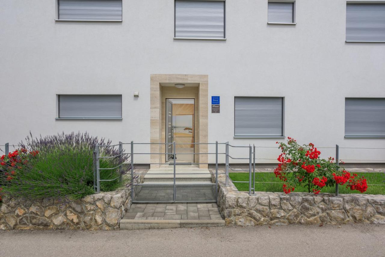 Apartments Vengust مالينسكا المظهر الخارجي الصورة